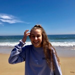 Meet your Posher, Caroline